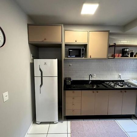 Condominio Solar Di Lucca Lindo Apartamento Com Ar Condicionado E Proximo A Uel Londrina Dış mekan fotoğraf